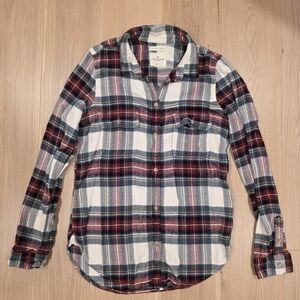 Women's Plaid Button-Down Shirt